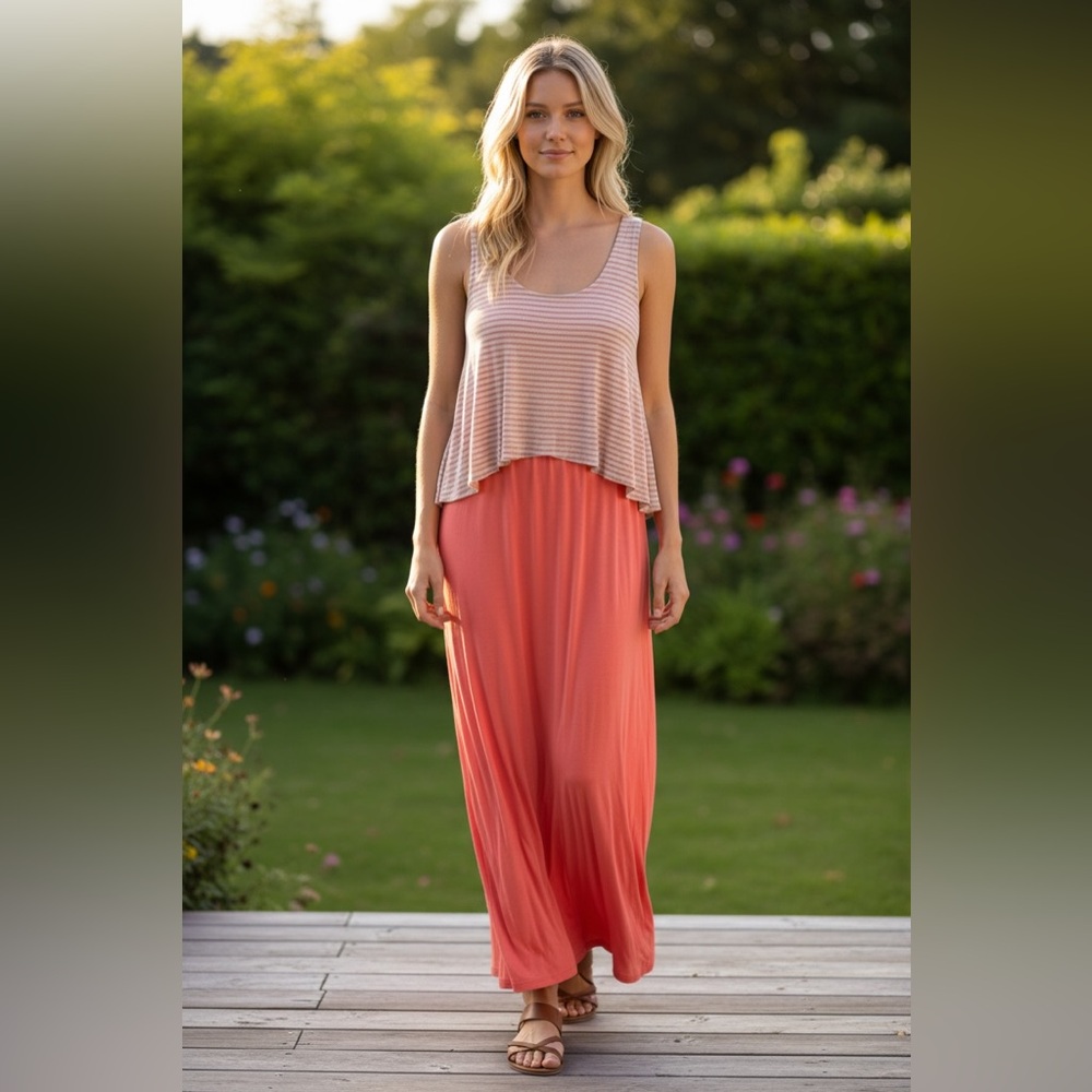 NWT Chelsea and‎ Theodore Maxi Dress